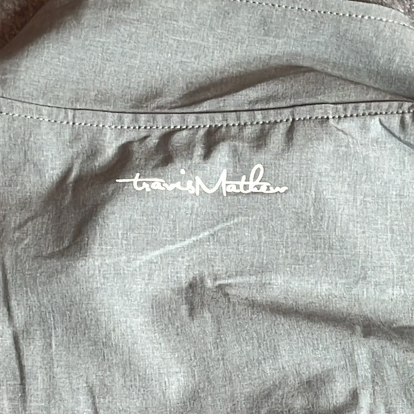 Travis Mathew mens full zip golf windbreaker jacket, large. - Picture 6 of 6